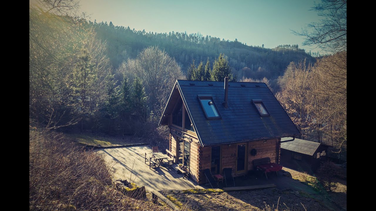 Srub Pod L&iacute;pou | prezentace s koment&aacute;řem
