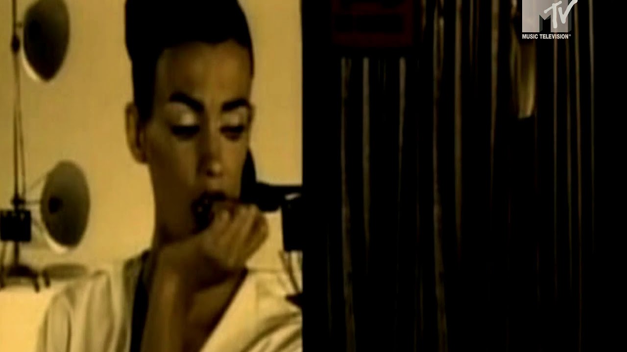 DIMITRI FROM PARIS Une very stylish fille (1996) &deg;MTV VINTAGE&deg;
