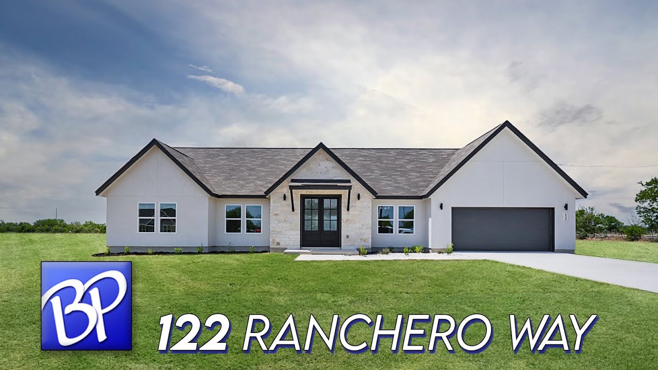 For Sale: 122 Ranchero Way, Natalia, Texas 78059