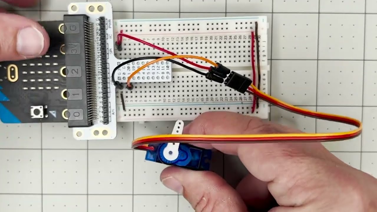 Elecfreaks micro:bit Starter Kit - 08 - Servo