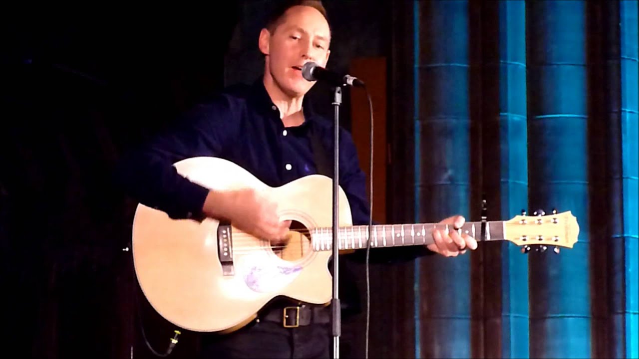 Roddy Frame - Live - Black Lucia, Paisley Abbey 27-10-12