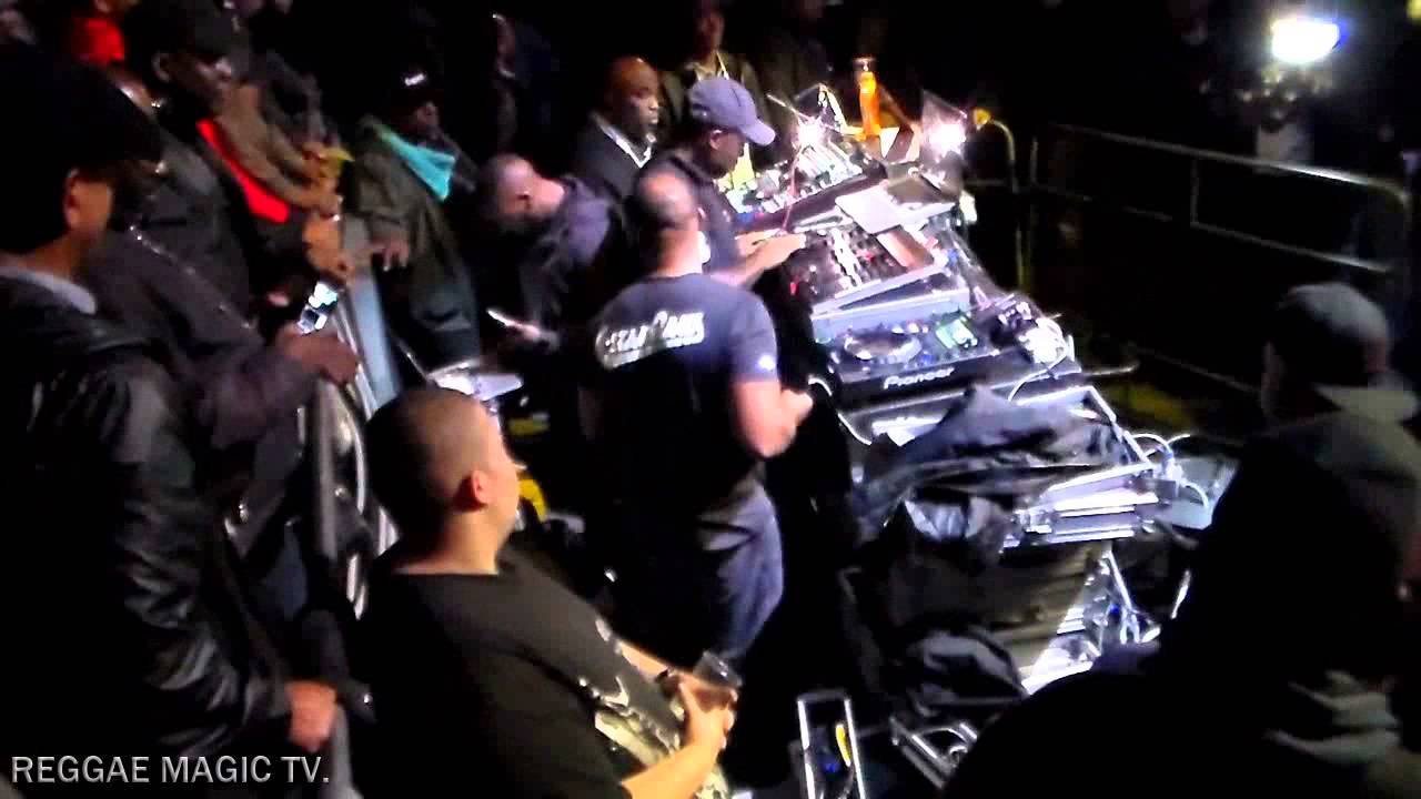 LUV INJECTION vs  SAXON  @ THE CORONET 18 09 15