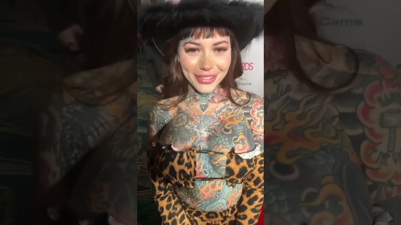 Tigerlilly interview - AVN 2023 Red Carpet