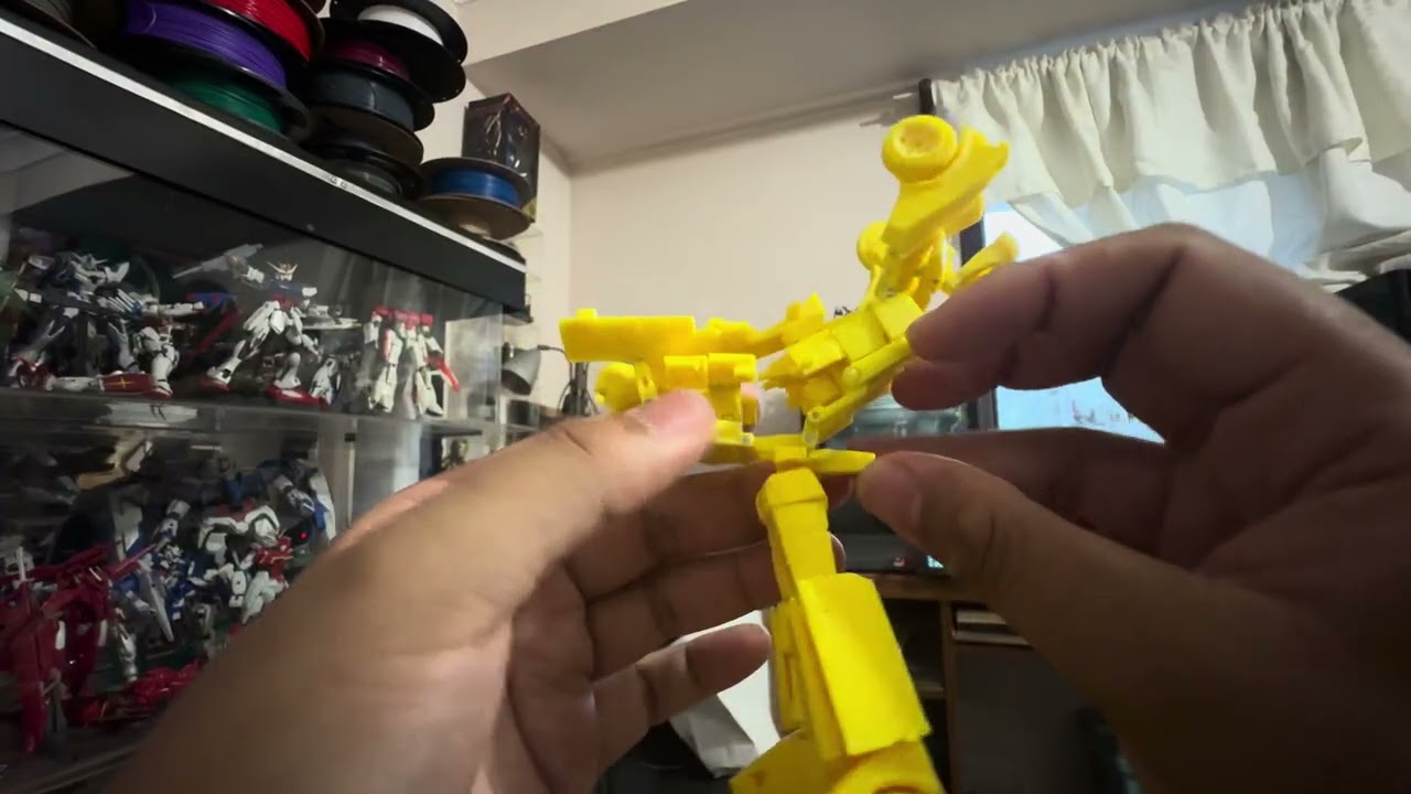 Testing out my 3D Printed Deluxe scaled NOT G1 SUNSTREAKER!