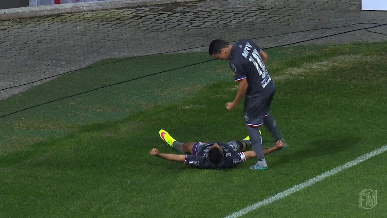Messi's Cousin Dribbles Around GK and Scores ⚽️ - Maxi Biancucchi (Bahia) vs. Sport
