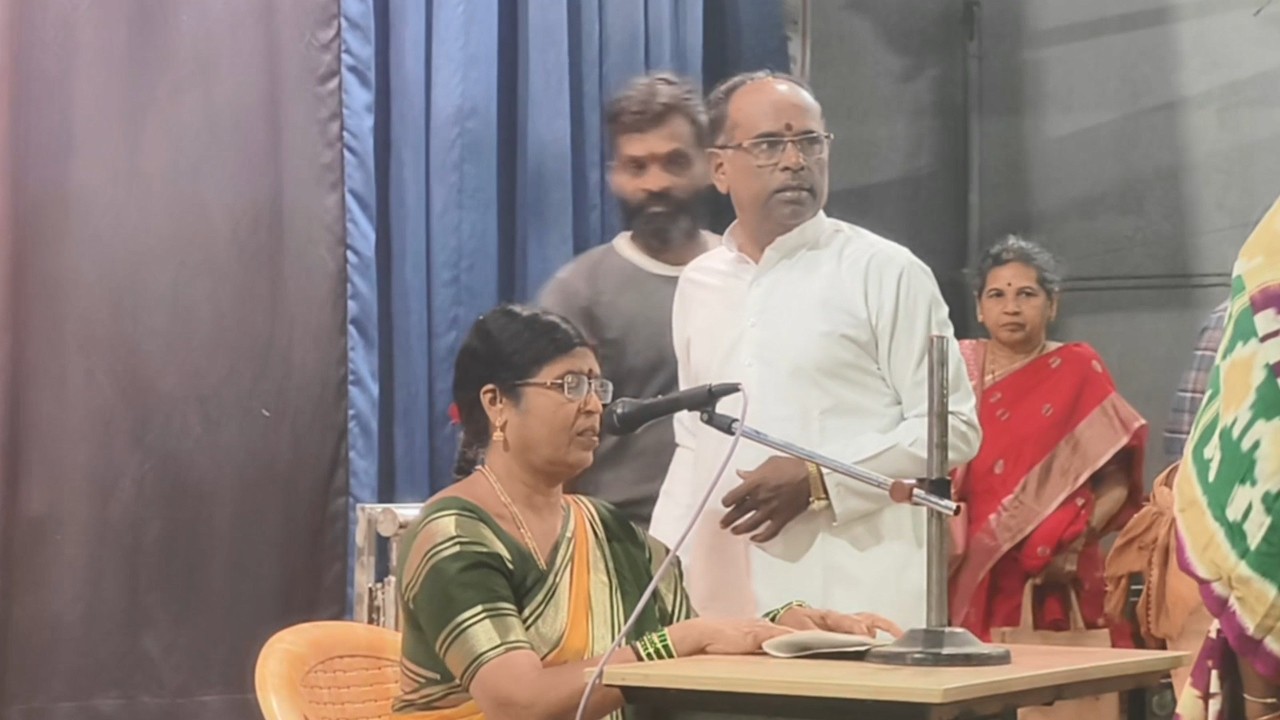 సేవా భాగ్యం ధ్వజస్తంభ వృత్తాంతం | Lagishetty Shakuntala గారి ప్రవచనాలు | Lalitha Bhavani