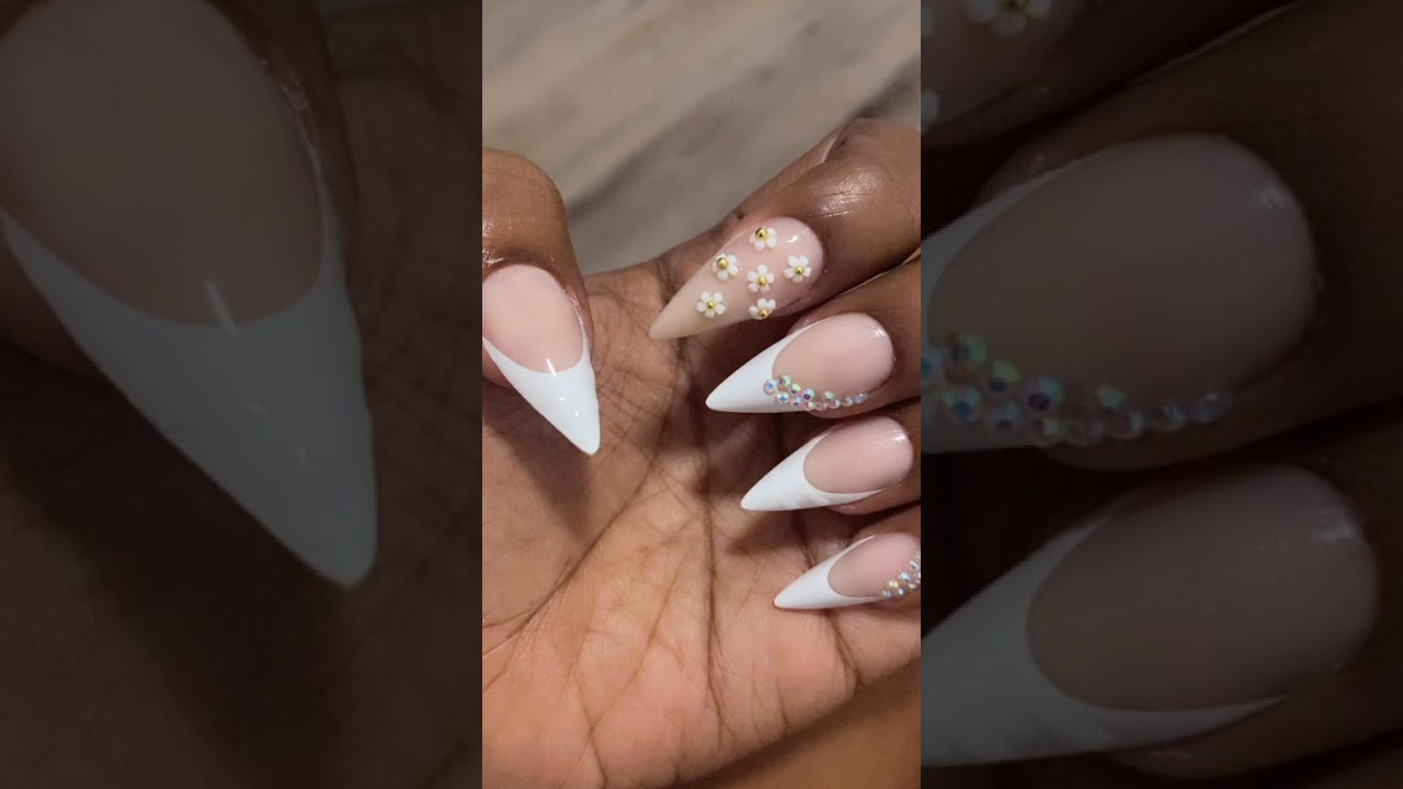 FAUX-ONGLES STILETTO &Agrave; PORTER DE MAIN 💠