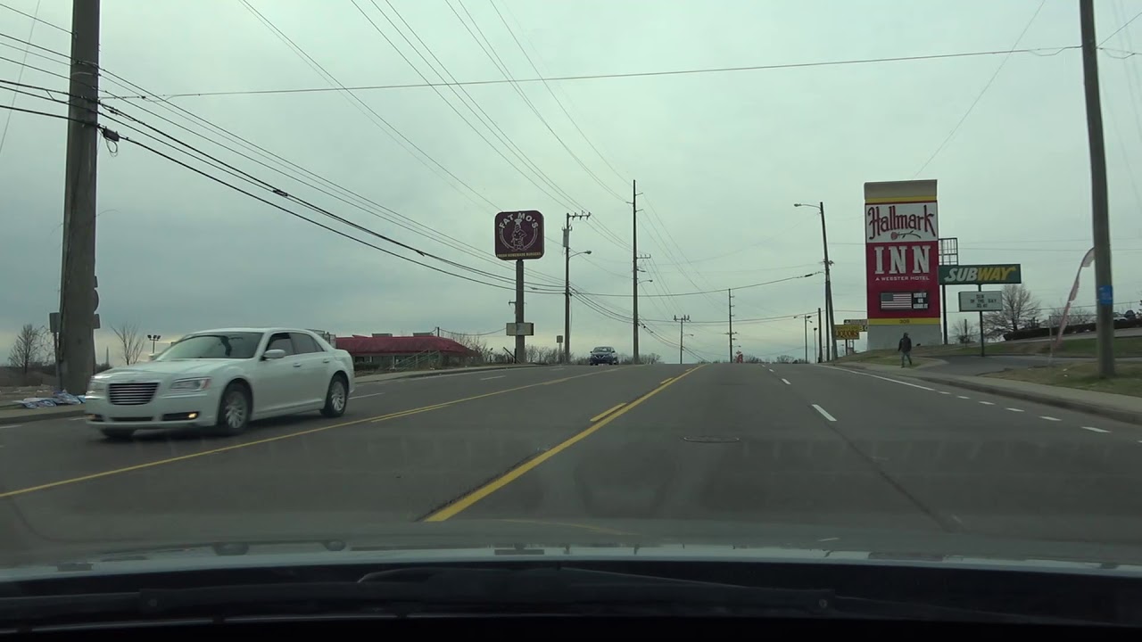 Driving on West Trinity lane in Nashville zpierre509