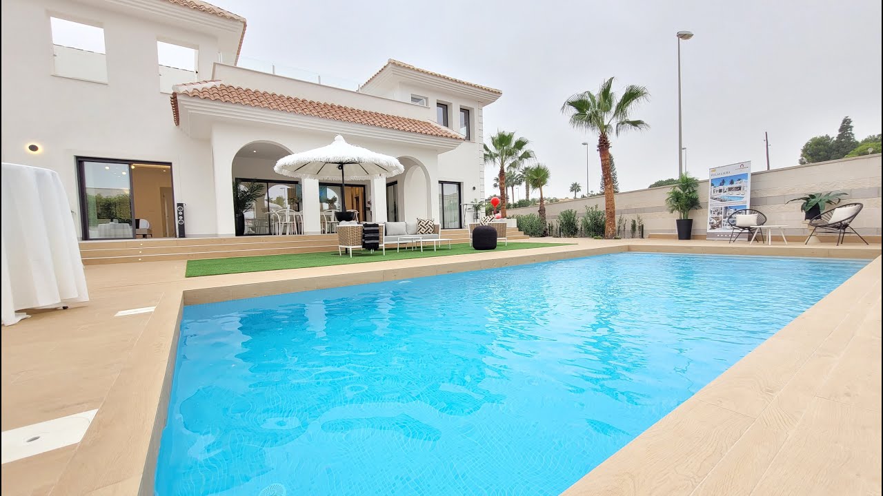 Luxury mediterranean Villa in Ciudad Quesada, Alicante,   4 bed, 3 bath and private pool