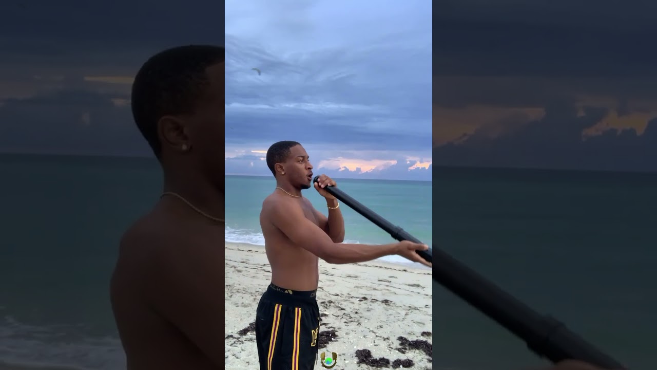 Playing The Didgeridoo On The Beach 🌊 Island Paradise 🌴 NovaSoundMusic #Music @GNovaSound 🌊