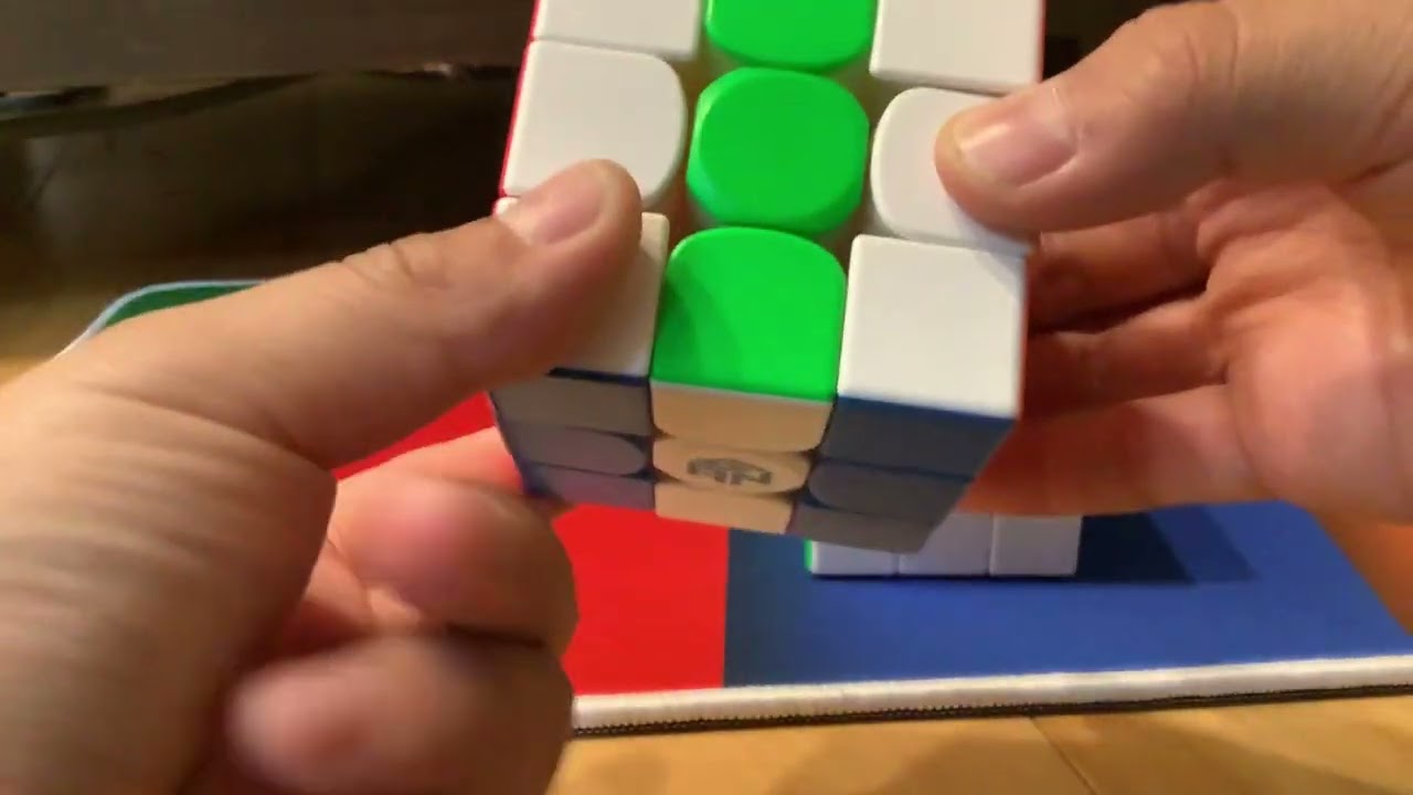 What cube has the best turning (Gan 12 vs Moyu WRM V9)?