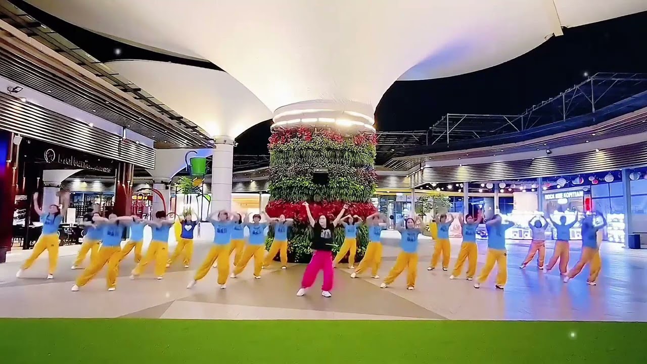 大风在刮大雪在下 !           Energy Dancing Club   Taman Gaya          指导 ：  Alice Koh         09 02 2026