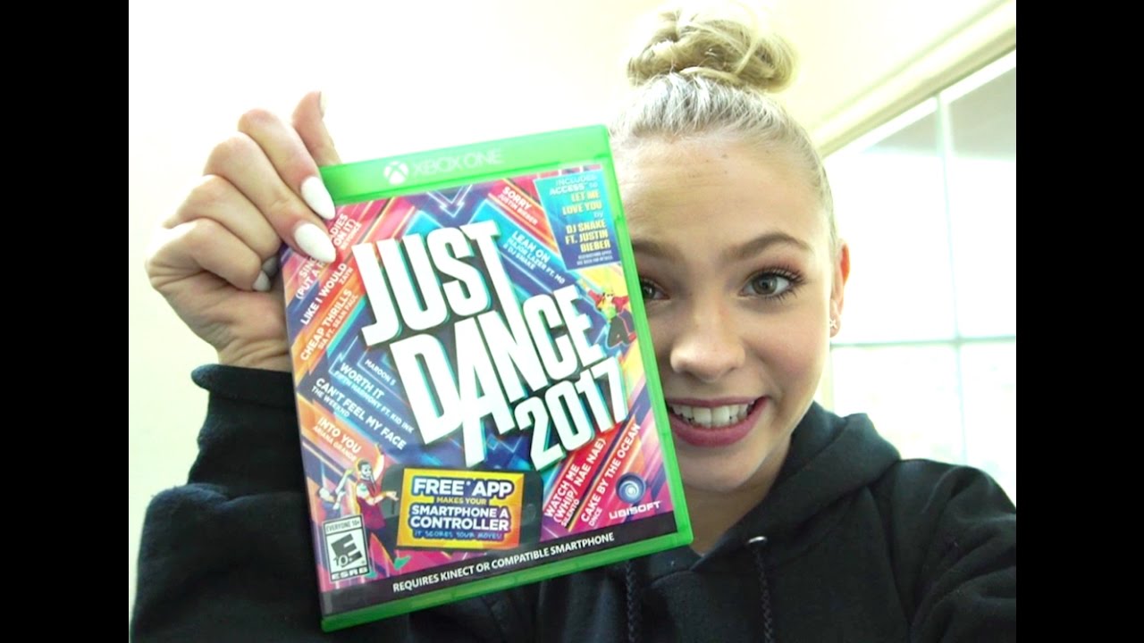 Playing the New Just Dance 2017!