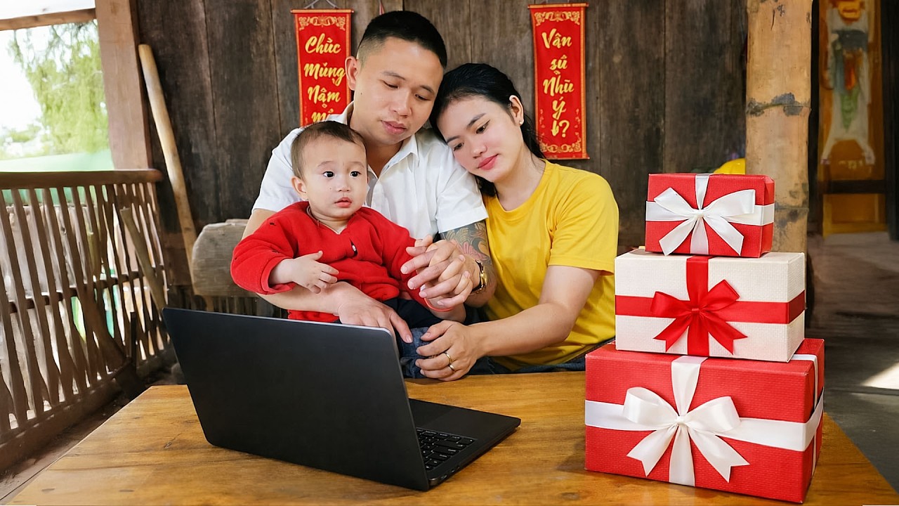 My Husband Gave Me a New Computer – A Happy Family Together