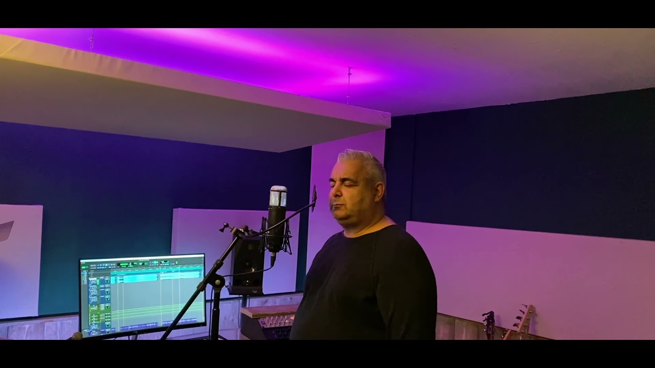 Ersoy Demir(Turkse Hazes) een beetje verliefd