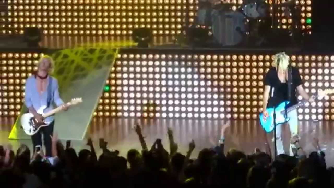 R5 Ain't No Way We're Going Home and Smile Encore Live 8-23-15