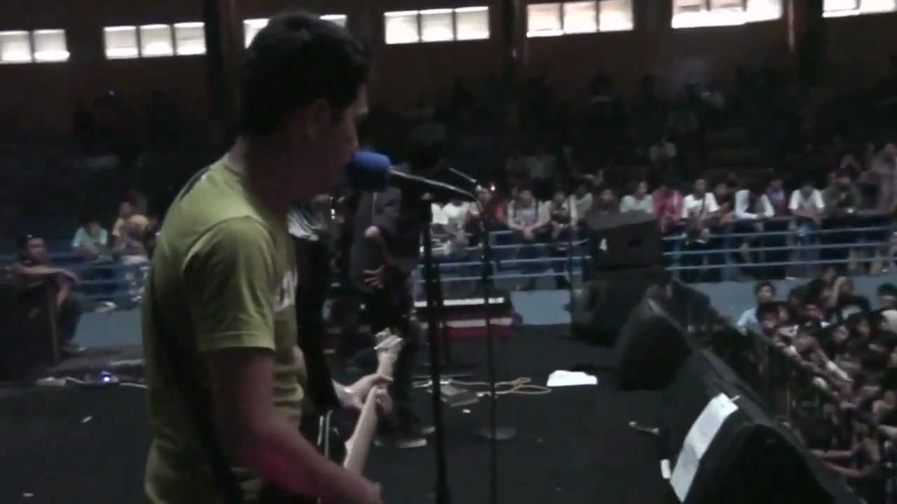 HIDDEN MESSAGE - Rasa ini takkan pernah mati @ GOR Padjajaran - Bogor