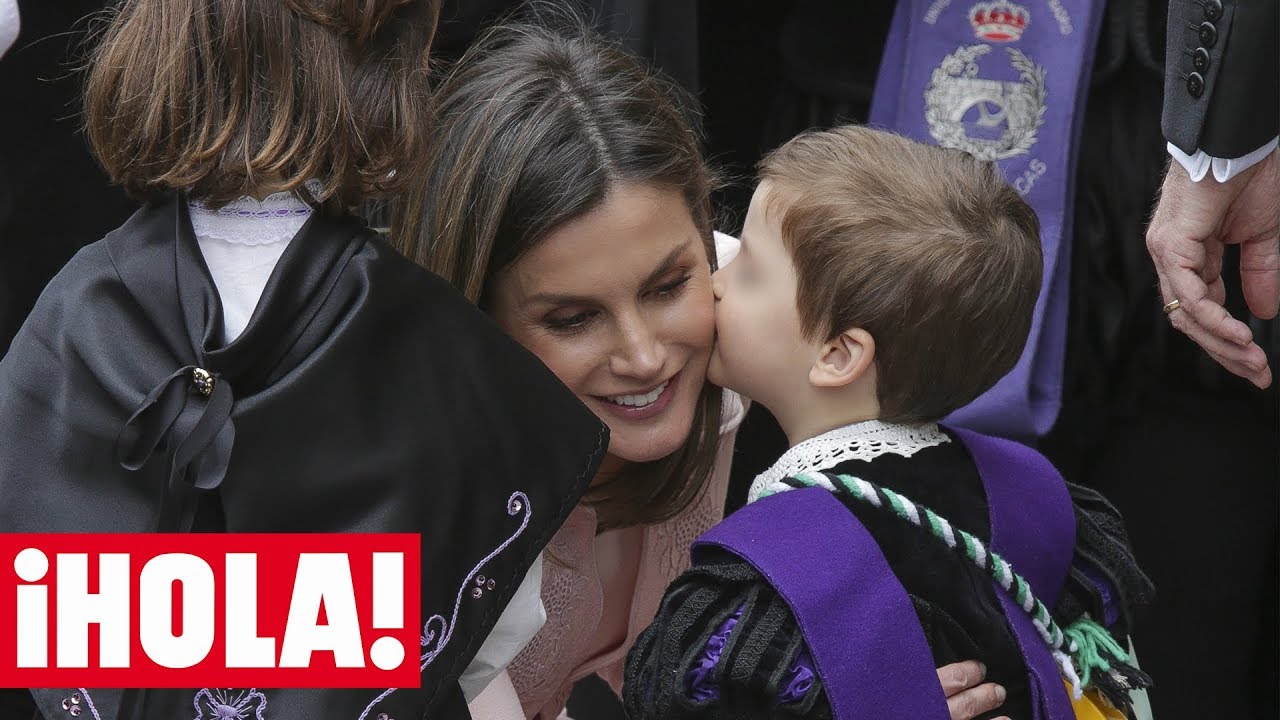 Los REYES FELIPE Y LETIZIA, cariñosos con los más pequeños en Alcalá de Henares