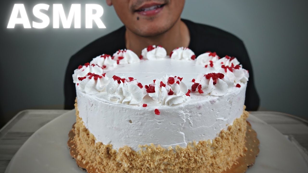 ASMR | Cold Stone Creamery Cheesecake Ice Cream Cake | The Hangry Mole