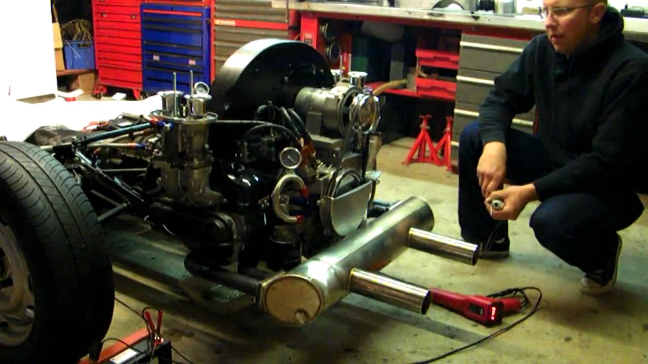 2.2 type 4 vw engine with vintage speed exhaust