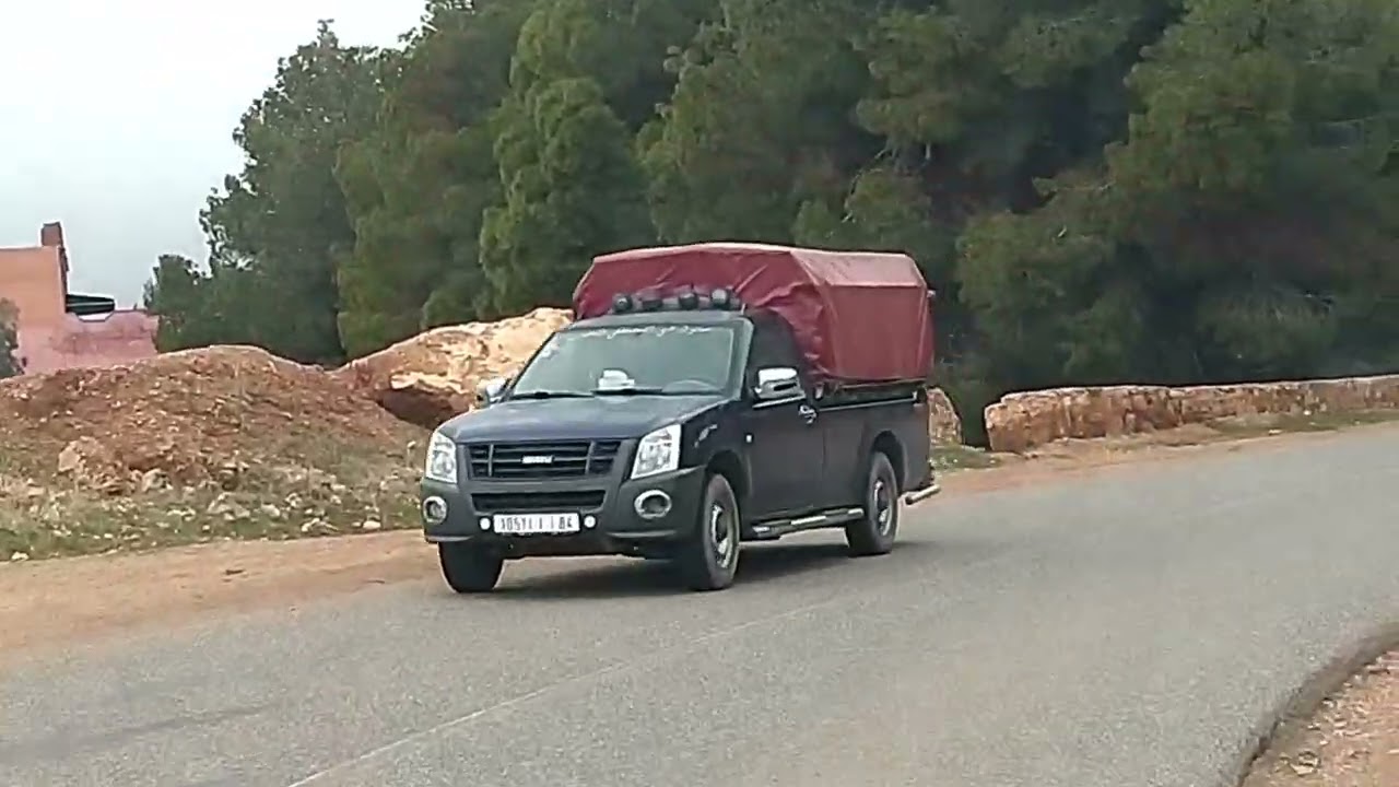 جولة جديدة من قلب غابة البلوط مرورا بتمدغاس إلى مدينة خنيفرة