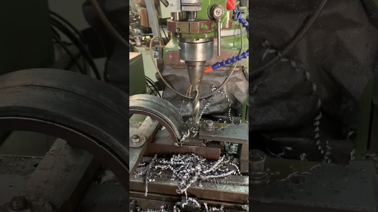 Fresadora CECIA de torreta convertida a CNC Mach3. (Retrofitting)