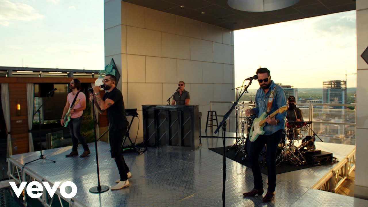 Old Dominion - Never Be Sorry (Live Rooftop Performance)