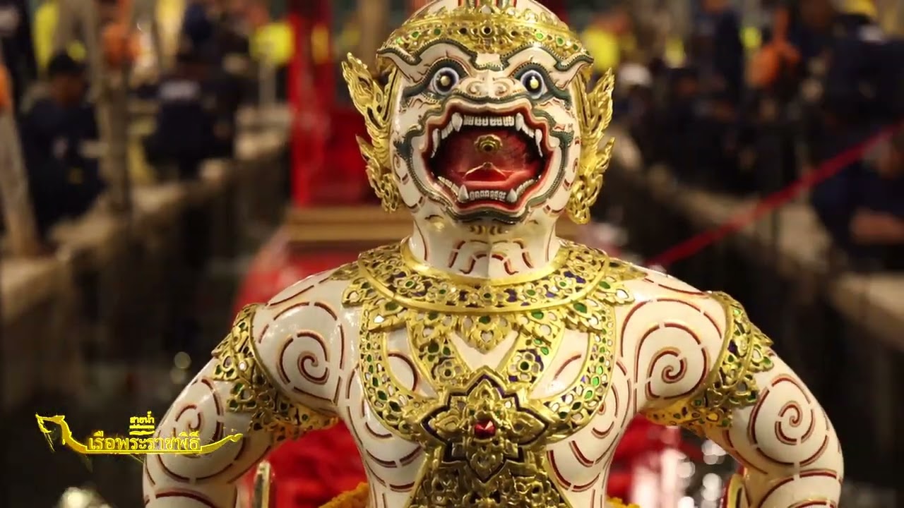 ตอนที่ ๕ การอัญเชิญเรือพระราชพิธี ๑๔ ลำลงน้ำ