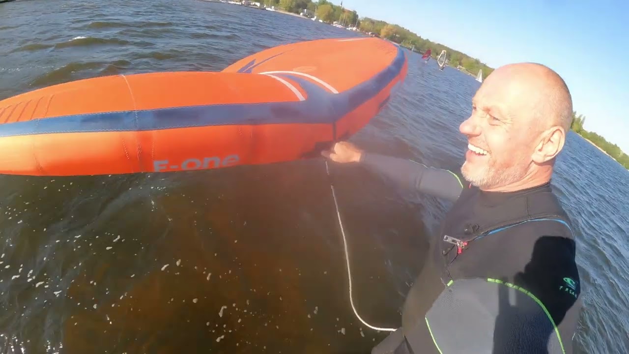 Wingfoiling Light Wind, Sinker 9L Board, Dockstart, Takoon X-Glide V2