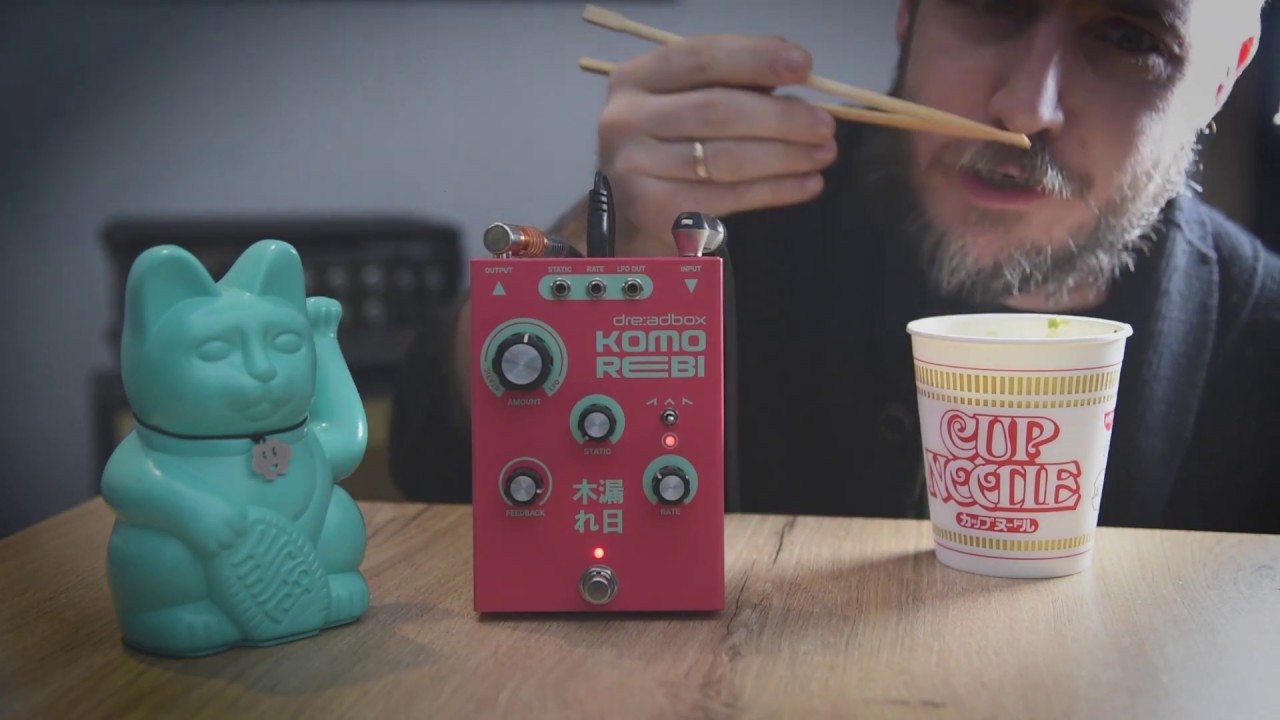 KOMOREBI Chorus/Flanger Pedal by Dreadbox (on guitar)