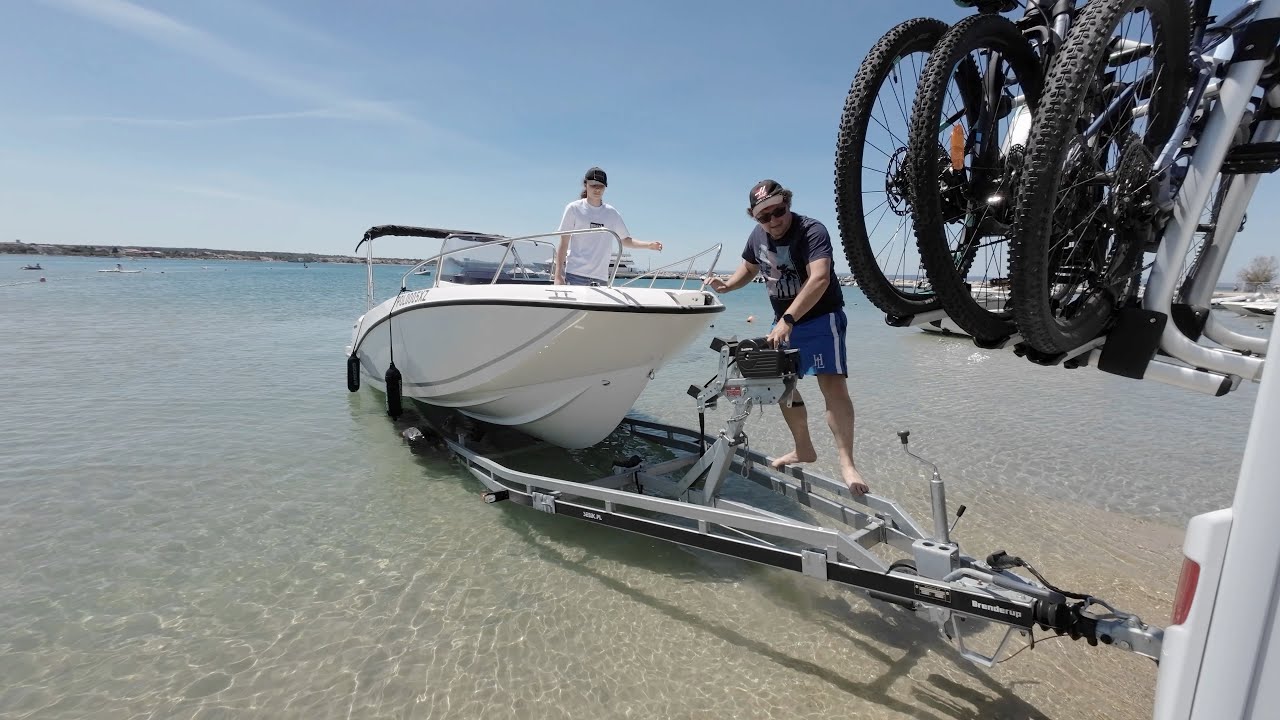 Chorwacja z własną łódką - wodowanie na kempingu ZATON, parcela w pierwszej lini brzegowej, YAMAHA..