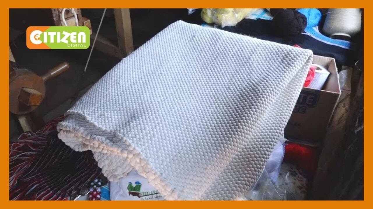 | AKILI MALI | Mzee wa miaka 71 aonyesha ubunifu wa kufuma