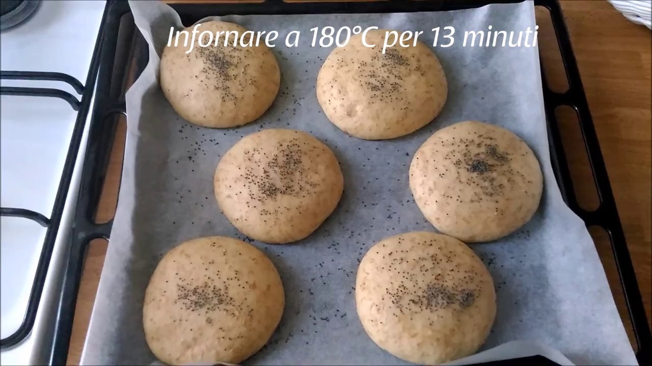 Brioches integrali all'olio d'oliva