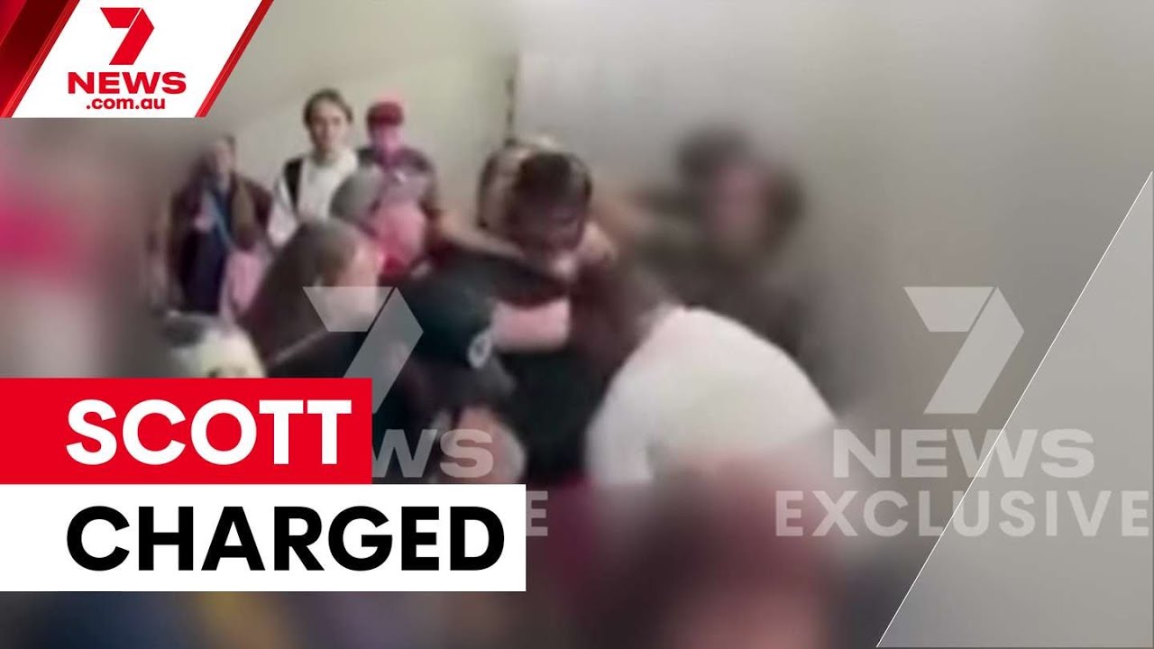 Кертис Скотт предстанет перед судом по обвинению в нападении на стадионе SCG | 7NEWS