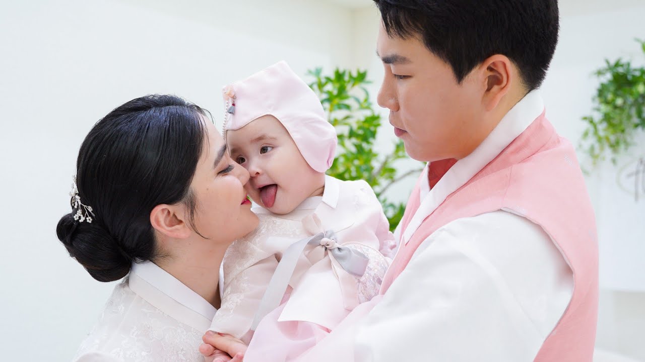 Koreyada qizimning 1-tug'ilgan kuni 첫돌 1st HBD #southkorea #rek #babygirl #첫돌 #birthday #babyvideos