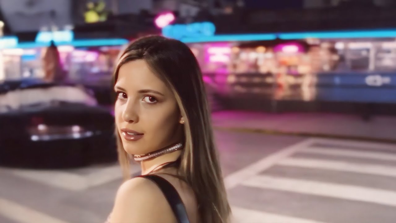 Lucila - SOLA (Official Lyric Video)