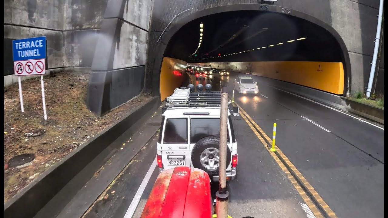 Landcruiser POV cam in 4k - Churton Park to Wellington CBD