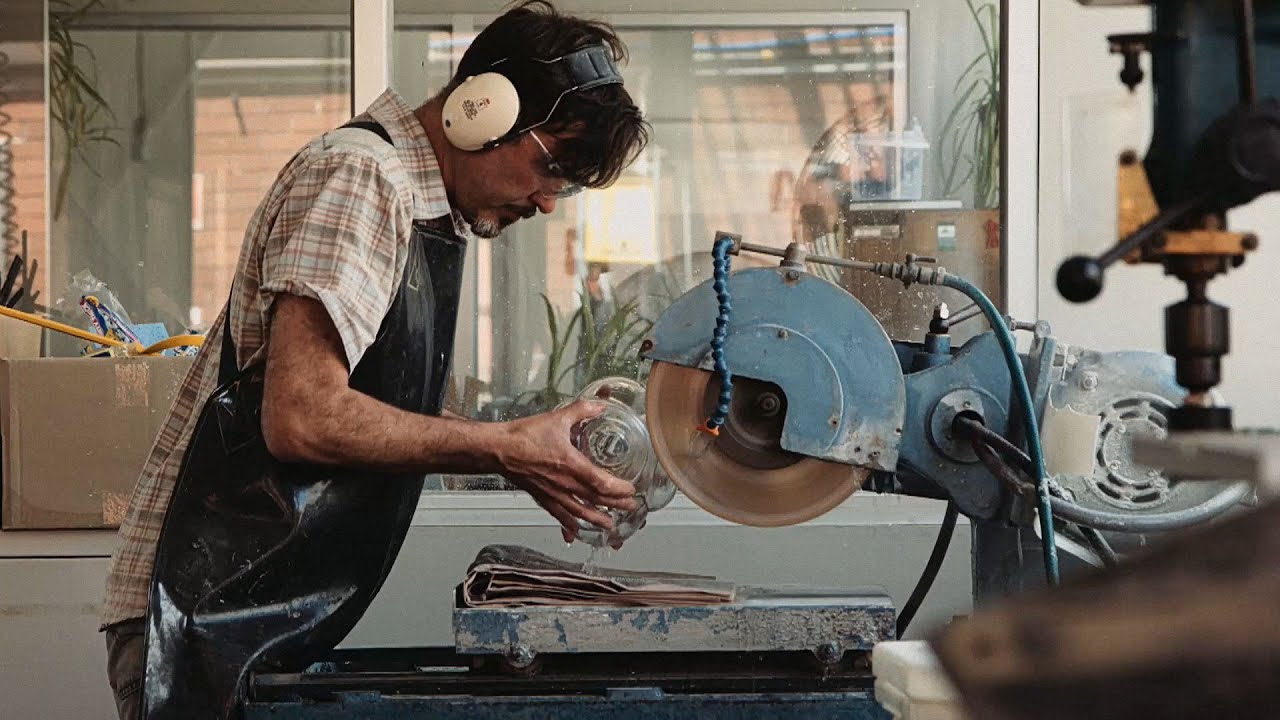 Dr David Smith chats with glass artist Dan Bowran