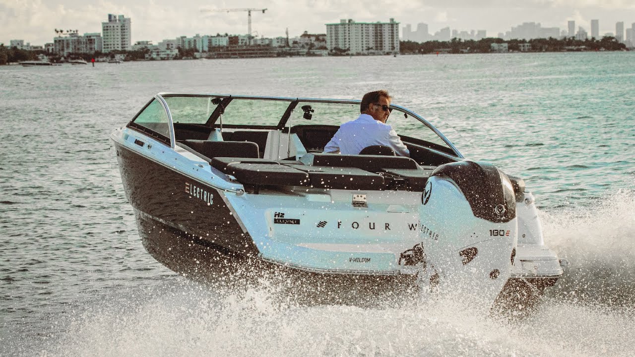 Four Winns H2e - Revolutionary electric bowrider