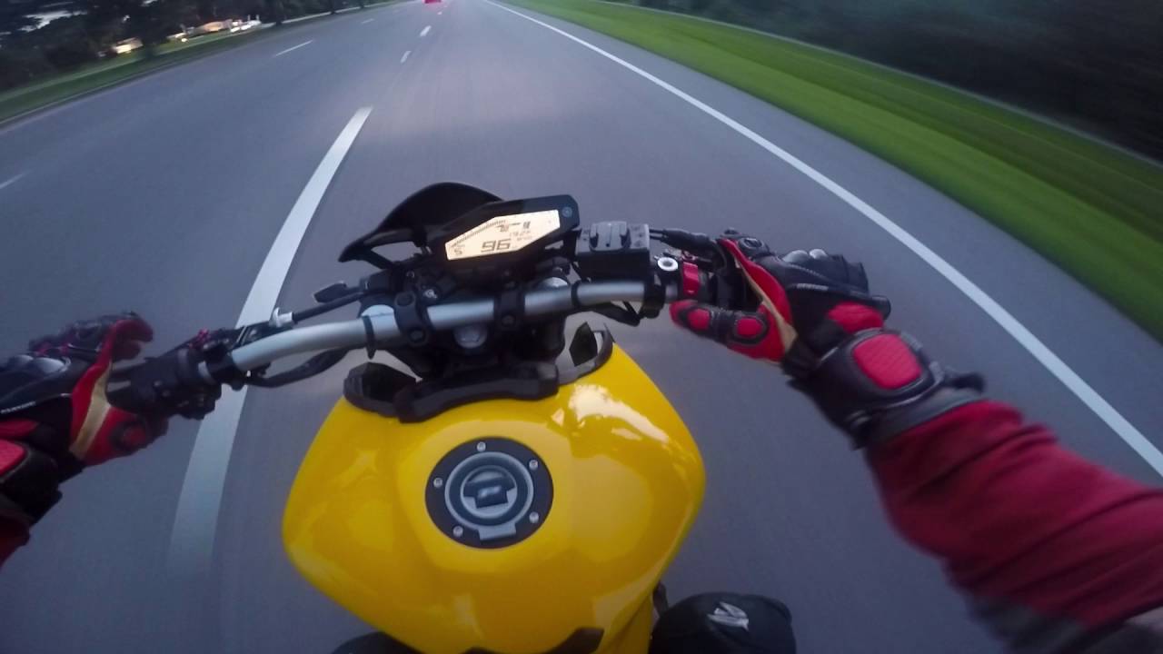 2015 yamaha Fz09 vs corvette