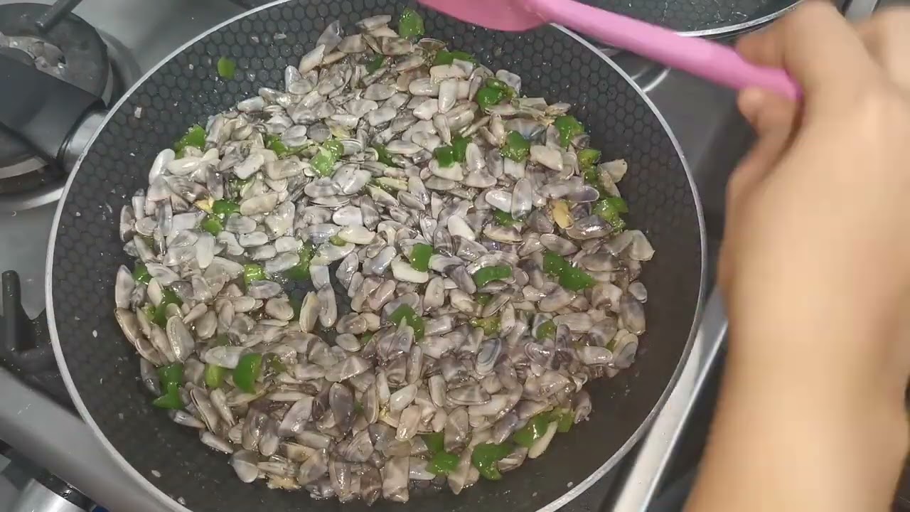 طريقه عمل ام الخلول مبكلهاش نيه لازم اعملها علي النار⁉️