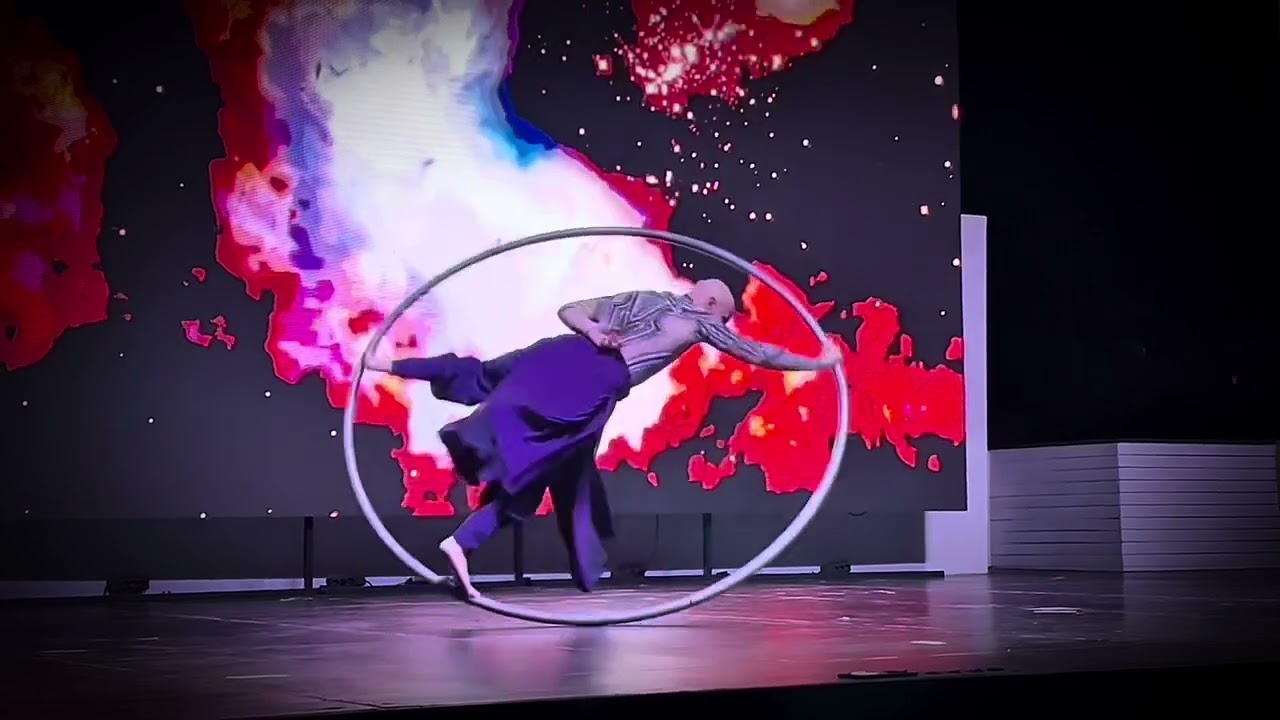 Cyr Wheel act «Timeless creation»