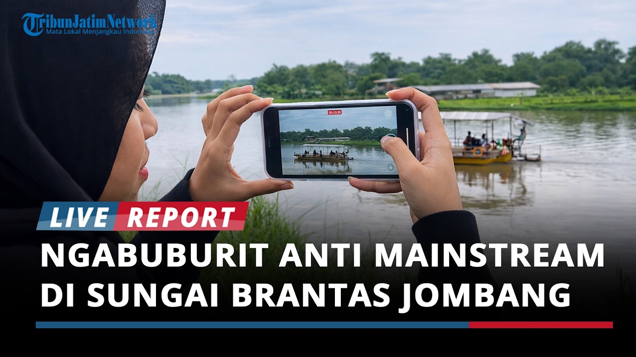 Ngabuburit Anti-Mainstream di Sungai Brantas, Menanti Azan di Antara Prau Getek dan Cahaya Senja