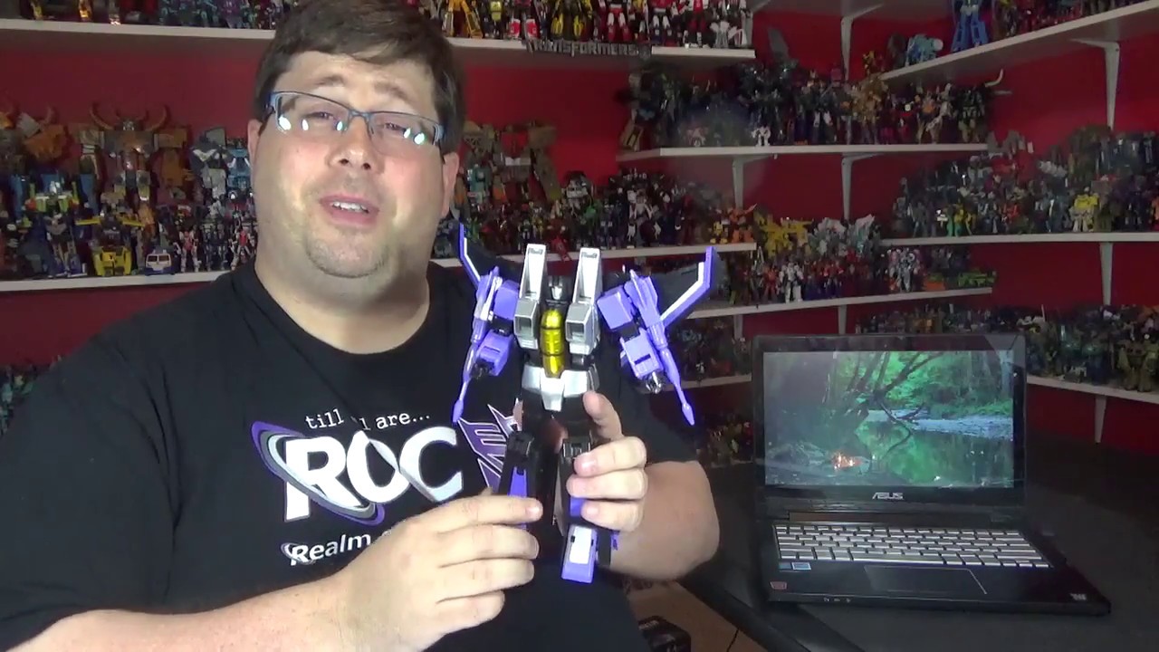 Let's talk about Transformers 3rd Party Maketoys Skycrow (Skywarp)