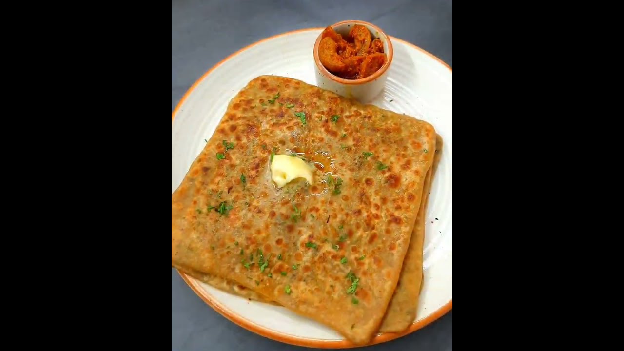तुमच्यापैकी  95% जणांनी असा पराठा कधीच खाल्ला नसेल | matar paratha recipe | new breakfast recipe 