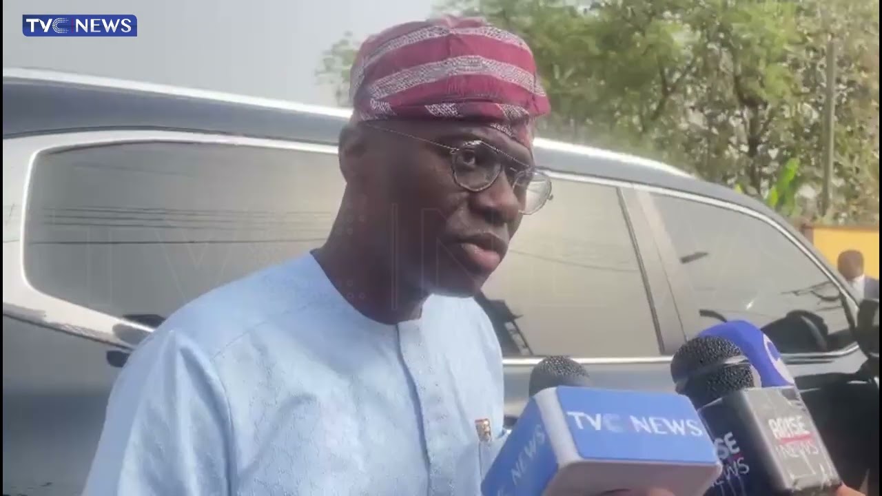 WATCH: Sanwo-Olu Visits Akeredolu's House In Ibadan, Condoles With Family