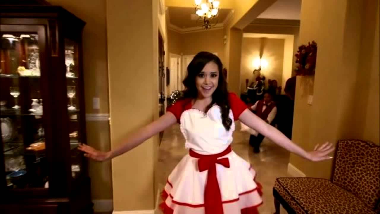 Megan Nicole - Santa Baby (Instrumental)
