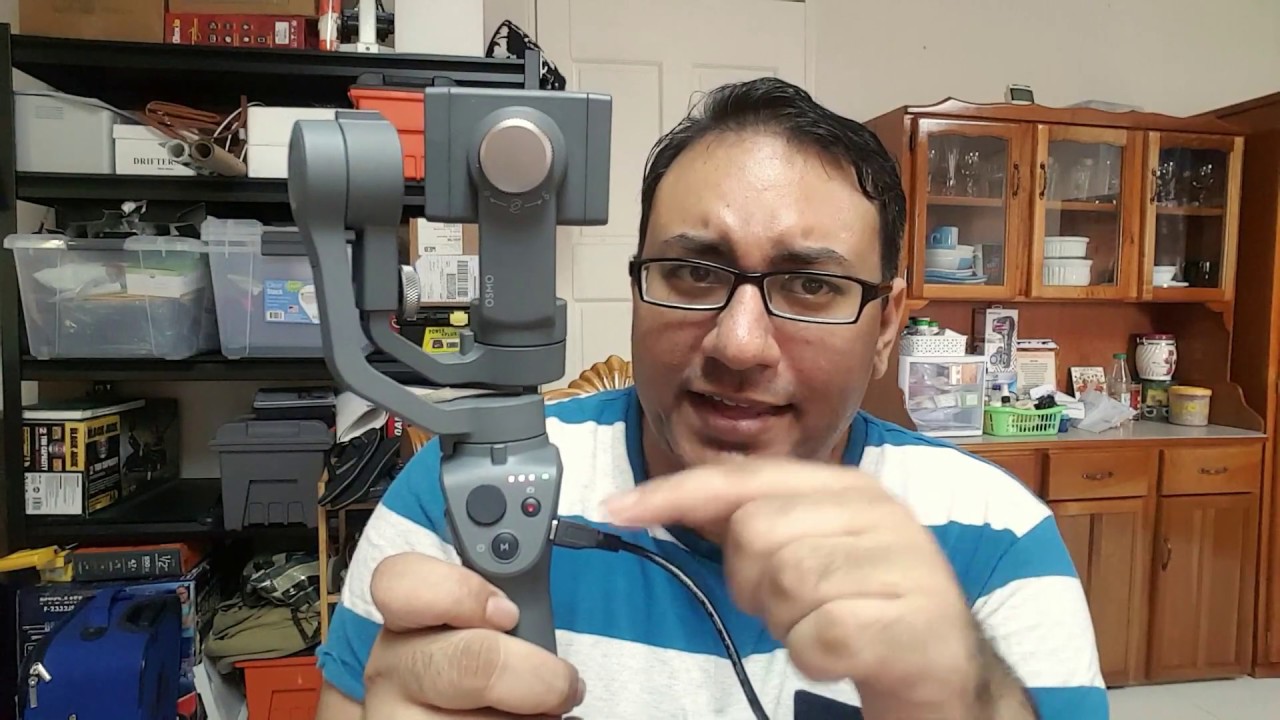 How to charge the DJI Osmo Mobile 2
