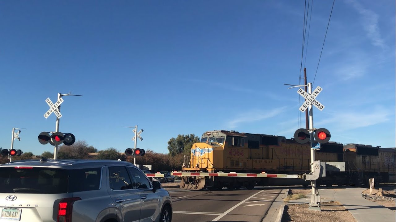 UP crossing in Queen Creek, AZ! E Ocotillo Rd. 12/20/2025