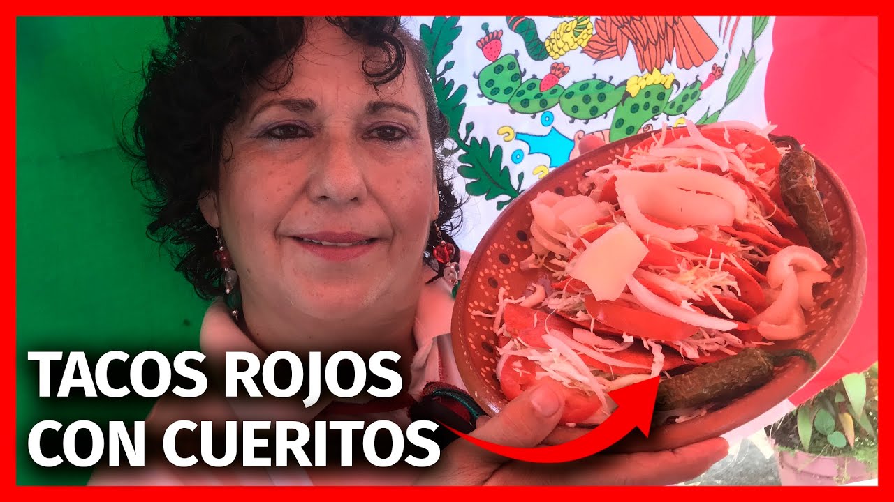tacos rojos con cueritos deliciosos doraditos